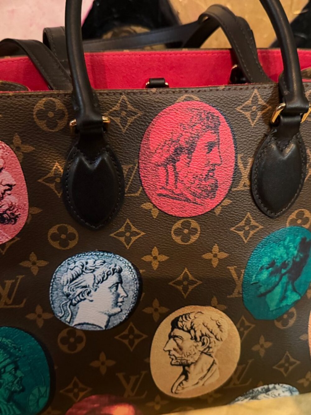 Louis Vuitton x Fornasetti Monogram Cameo OnTheGo MM - Picture 11 of 16